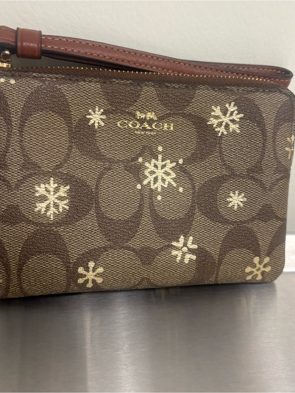 #40 Brown Signature Canvas Wristlet with Gold Snowflake Print H2291-CF286 NWOT